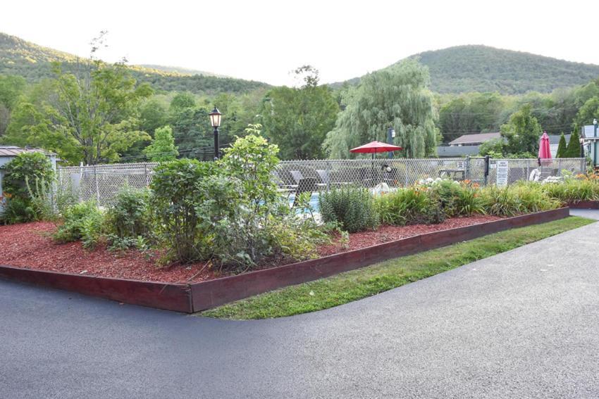 לייק ג'ורג' Adirondack Sunrise Lodge מראה חיצוני תמונה