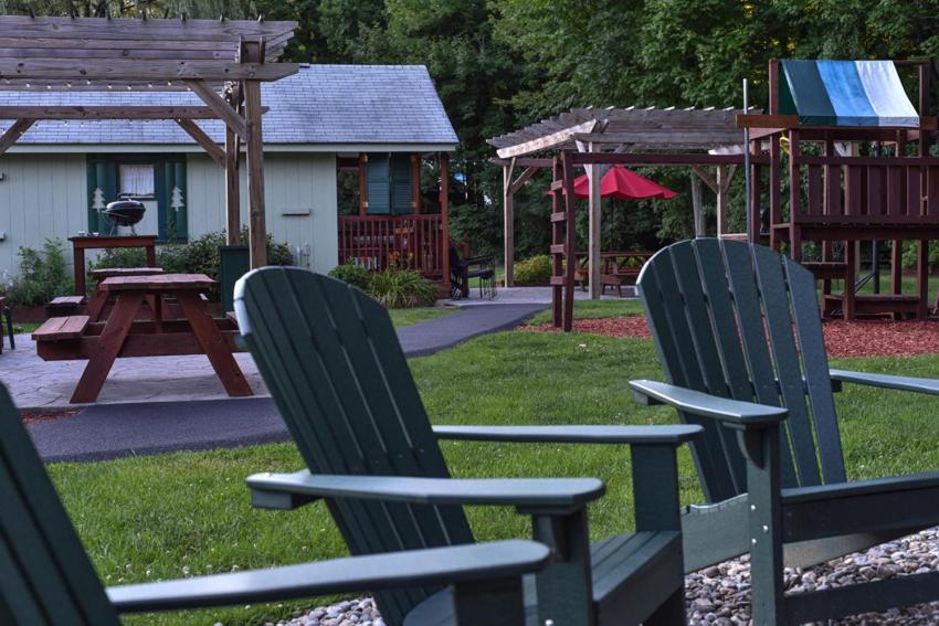 לייק ג'ורג' Adirondack Sunrise Lodge מראה חיצוני תמונה
