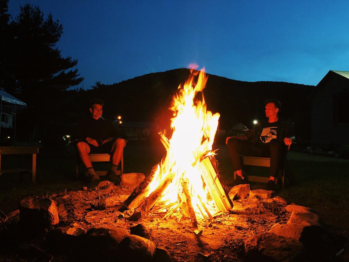 לייק ג'ורג' Adirondack Sunrise Lodge מראה חיצוני תמונה